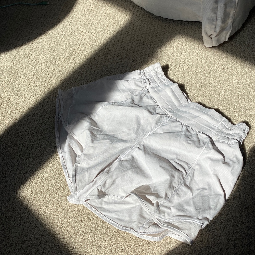 Lululemon “Hotty Hot High Rise shorts 4 inch” size 4, white